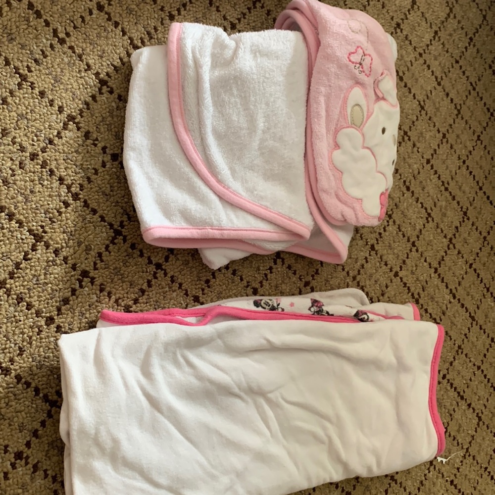 Infant girl or Mutual color bath towels